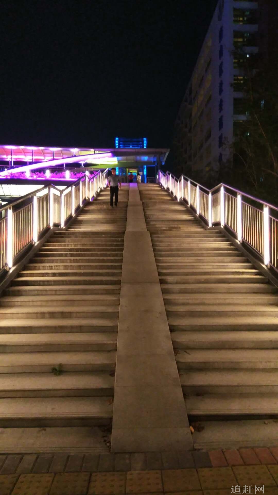 乌金屯松花江大桥是京哈公路第一长桥，位于德惠市姚家岗，松原市乌金屯处。