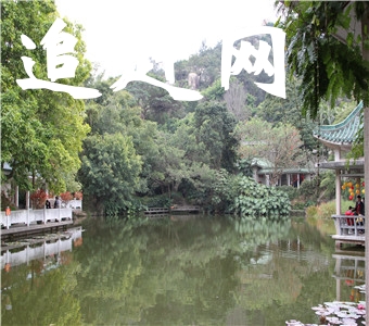 戚城遗址位于中国中部河南省的濮阳市，它是西周后期至春秋时期卫国的重要城邑遗址，年代为公元前11世纪～前476年。