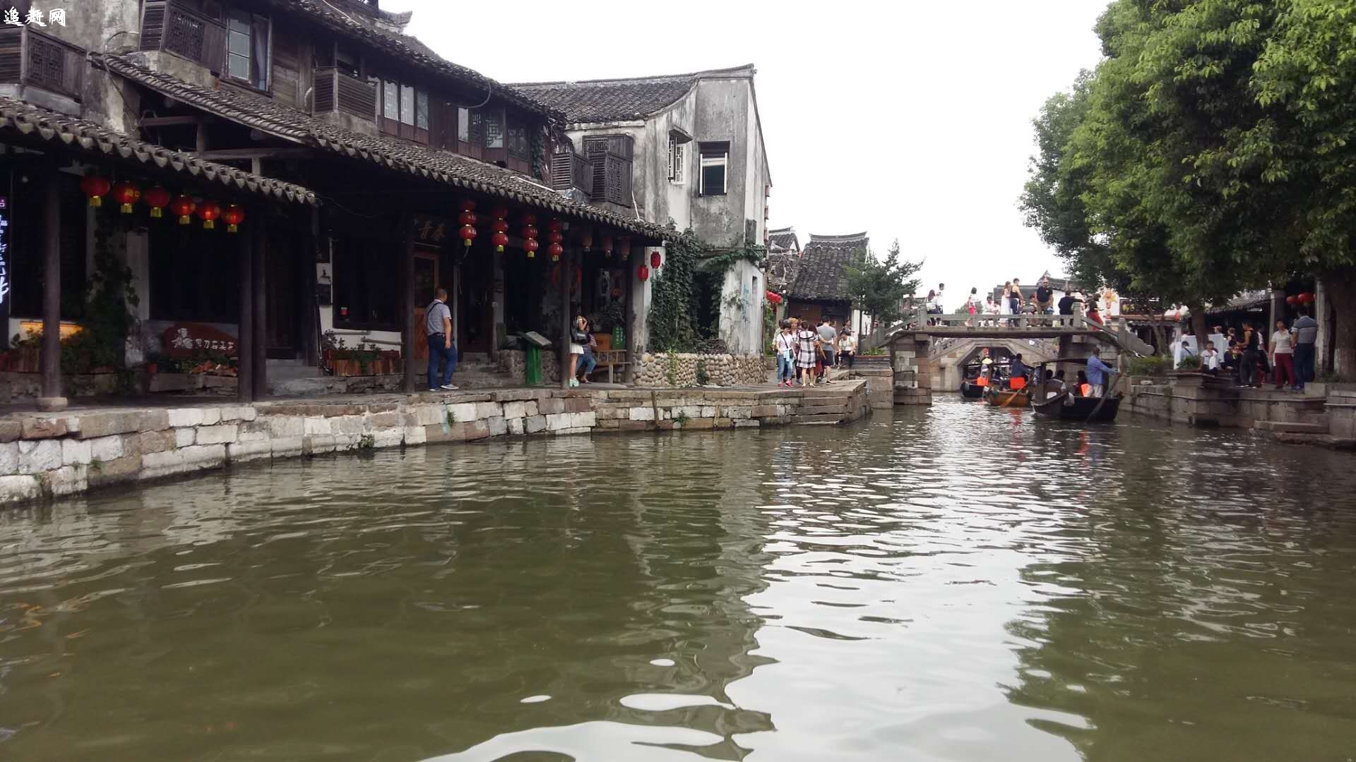 运河古城坐落于枣庄市辖区台儿庄区，既是民族精神的象征、历史的丰碑，也是运河文化的承载体，至今仍保留有不少的遗存。
