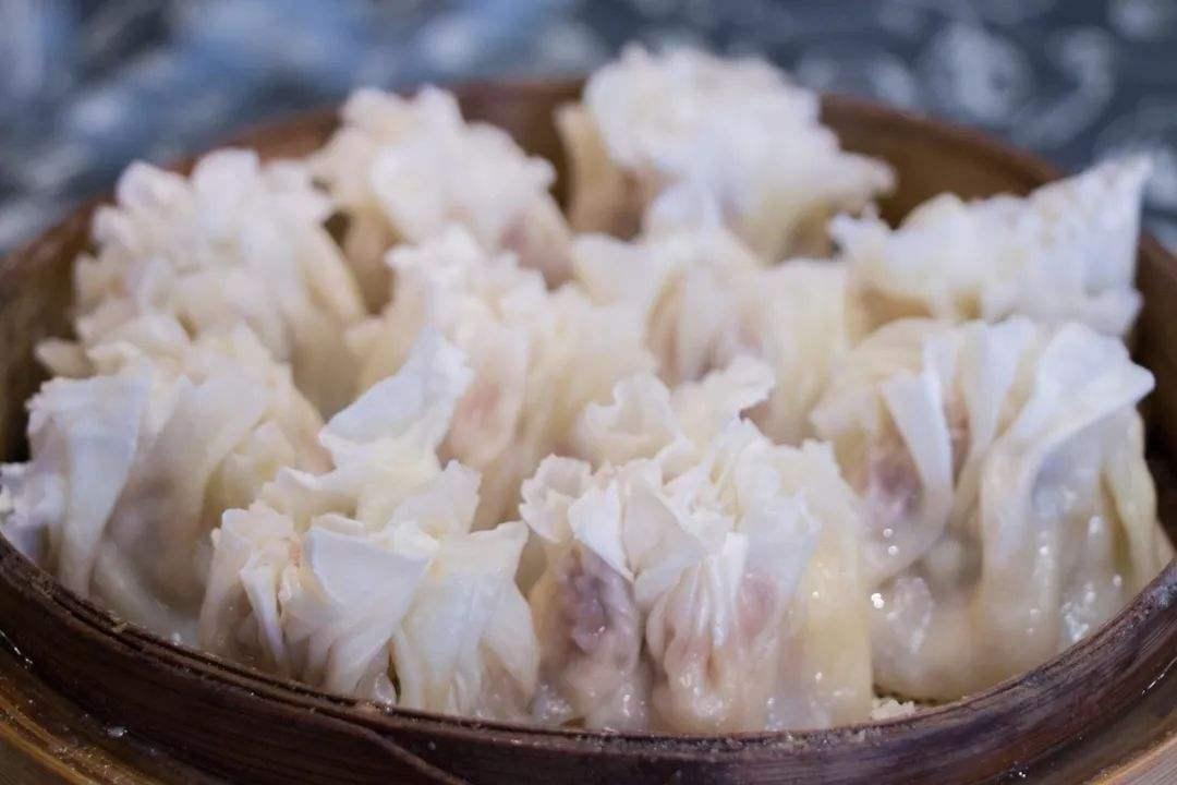 百年马烧麦，原称马家烧麦，是沈阳市特殊风味的回民小吃
