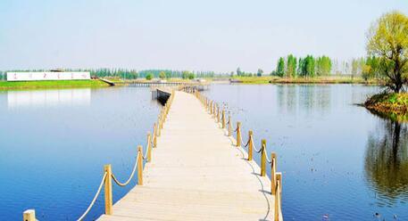 辽宁盘锦辽河**湿地公园是辽宁盘锦的湿地公园。