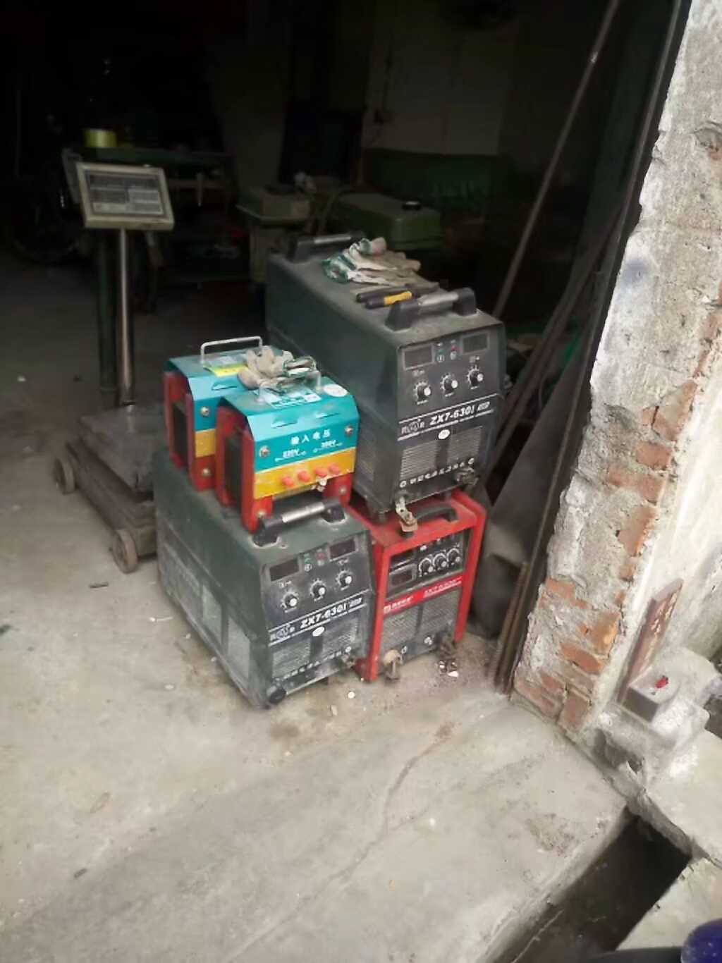 广东广东中山古镇二手焊机回收厂家；古镇二手碰焊机回收价钱；二手气动点焊机回收价格