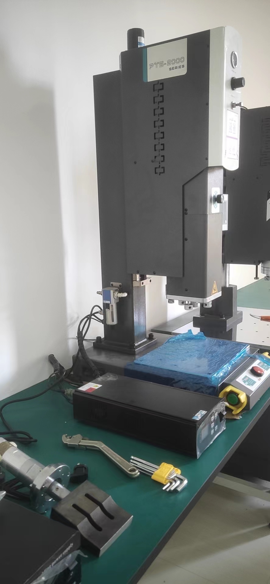超声波塑焊机 生产厂家 品质严控 可以定制 数字电路 触屏调试 科之曼