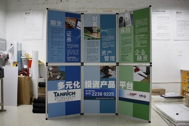 深圳供应纸面板广告万通板产品制作KT板价格制作了解铝合金拉网展架