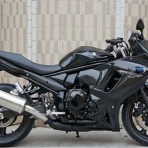 低价出售铃木GSX650F摩托车