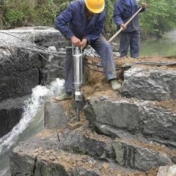 烟台市矿山拆除大块石头用液压分裂机