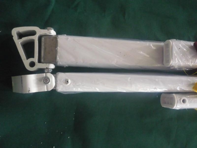 供应伸缩蓬曲臂配件 喷涂铁臂 铝压铸连接件产品不易变形  臂管厚