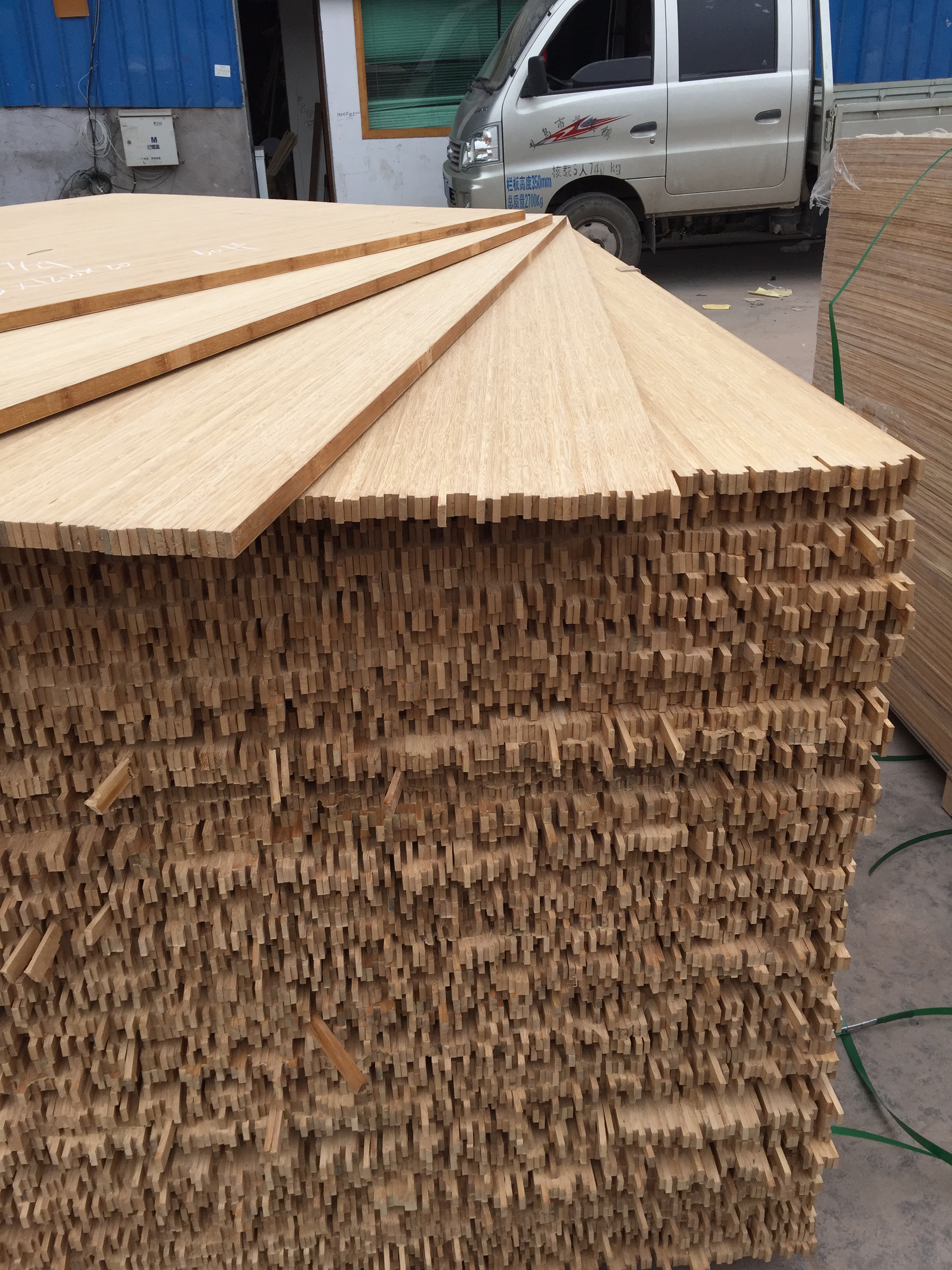 湖南长沙供应用于建材，家居的户外装饰板，竹板材，竹地板