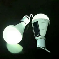 厂家直销太阳能球泡灯 LED太阳能球泡灯价格优惠欢迎订购