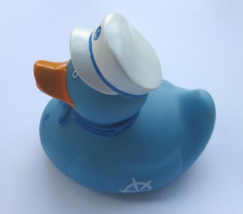 供应出口环保 小鸭子婴儿戏水宝宝洗澡玩具儿童玩水上捏叫叫鸭玩具