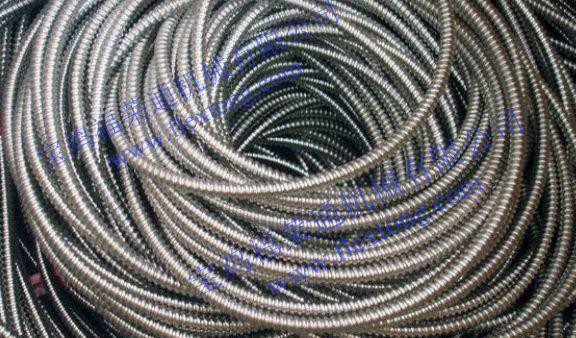 供应超耐用304不锈钢波纹管规格，福莱通单勾光纤光缆保护不锈钢软管案例