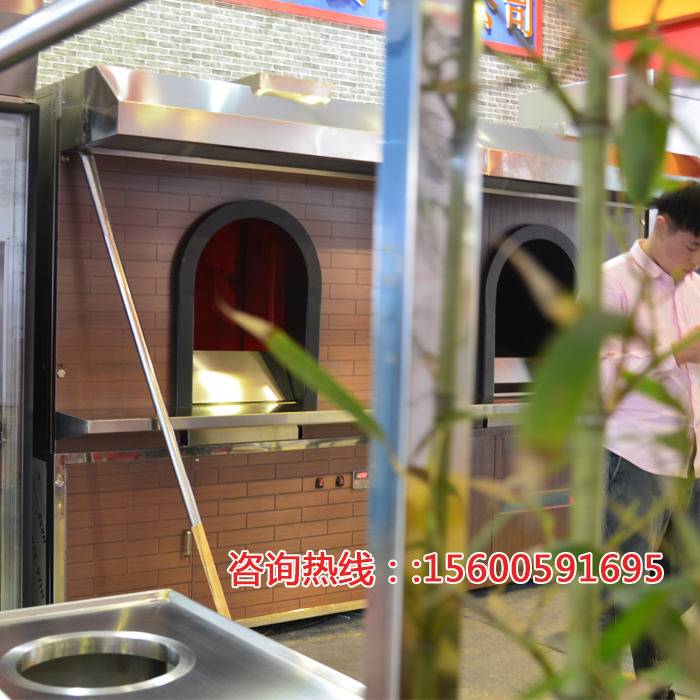 传统烤鸭炉、北京