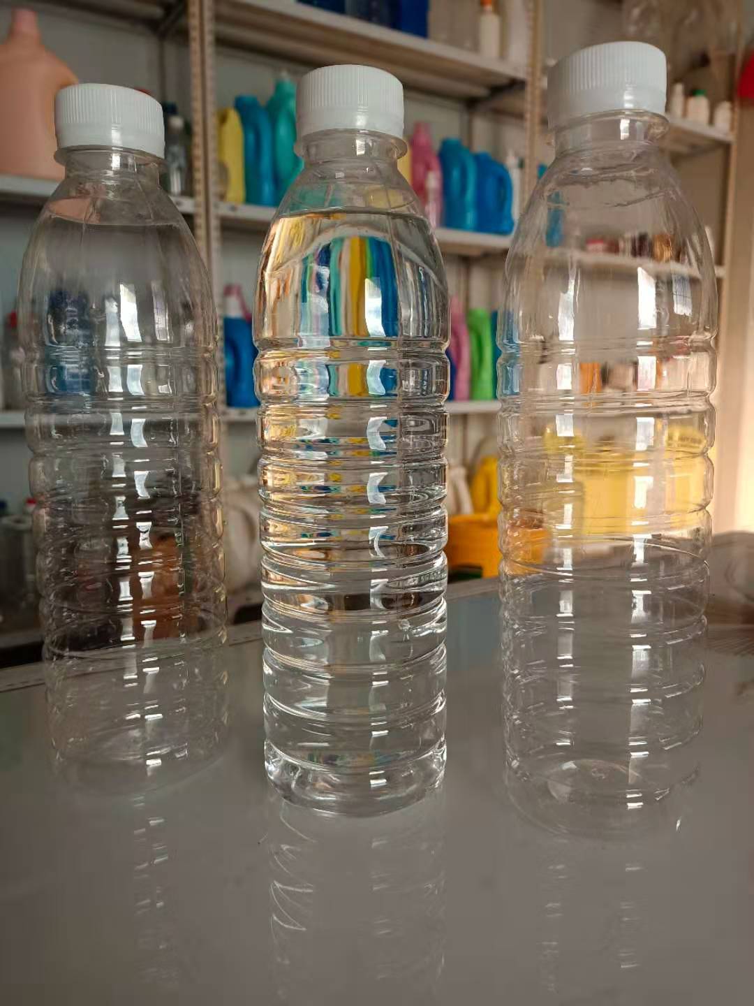湖北黄石市2.5L透明塑料壶价格，黄石1.8L色拉油塑料桶生产厂家