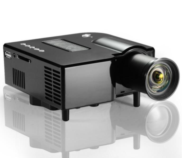 供应跨境电商最爱爆款UC28投影机升级短焦镜头设计LED便携投影机