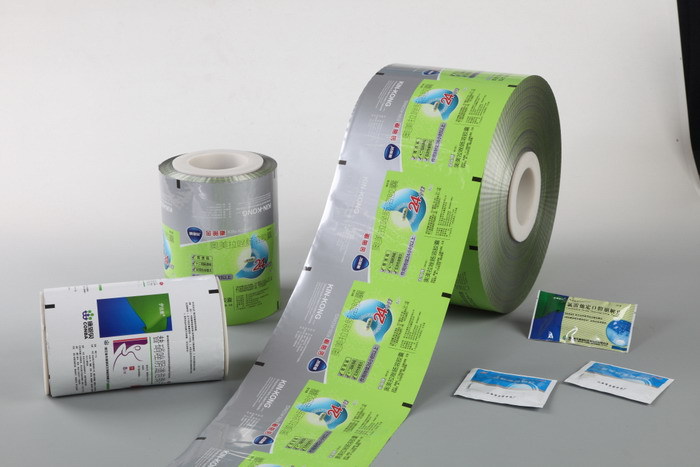 CPE单面涂布薄膜(KCPE) 适用于各类食品包装的复合层，常用规格为50μm。