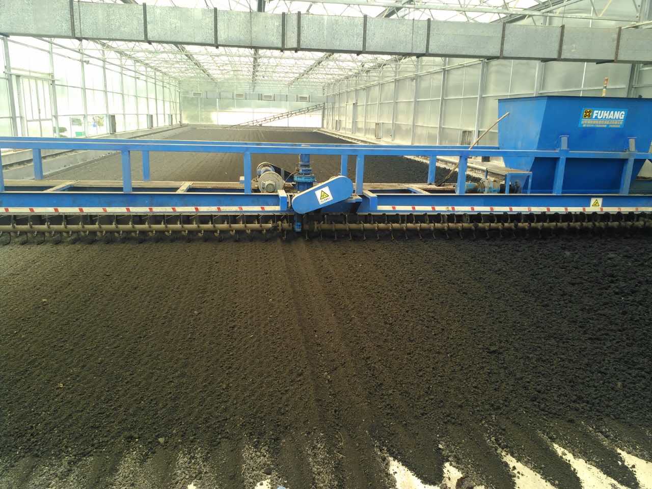 供应用于污泥处理的供应中荷润农PC温室污泥干化设备