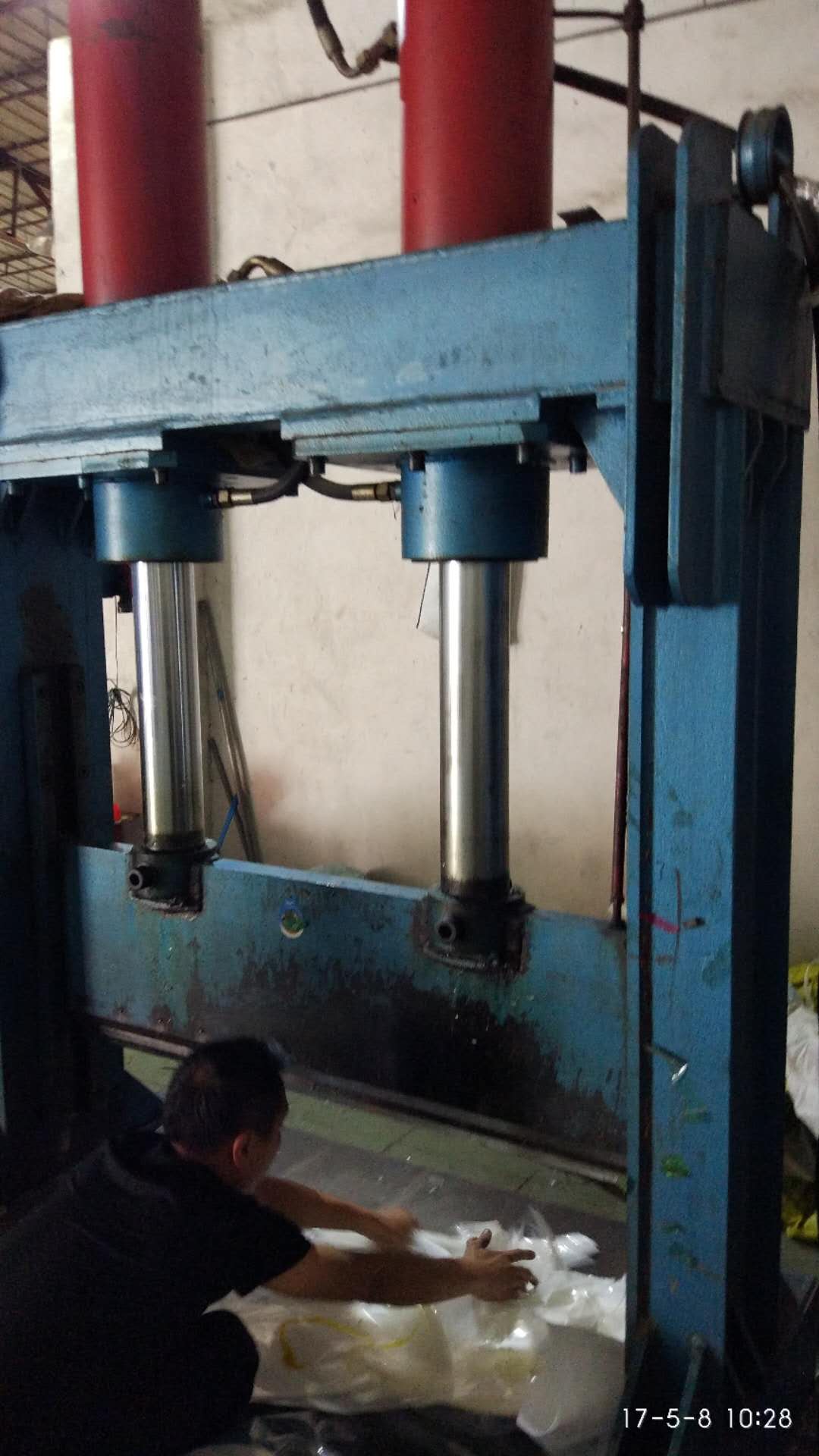东莞液压机机油缸维修保养改造油压机