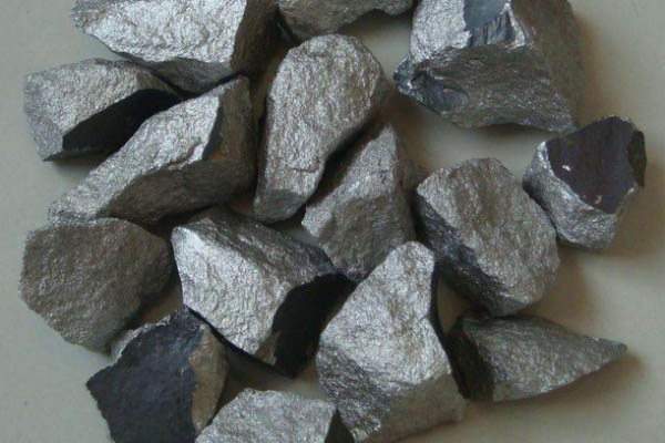 山东中低碳锰铁价
