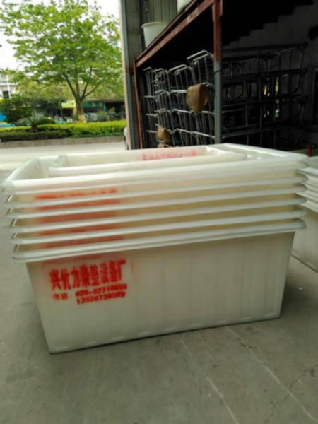 广东广东供应用于服装厂的服装制衣厂用布车桶，防腐蚀塑料布衣内胆，方形塑料推布车方桶