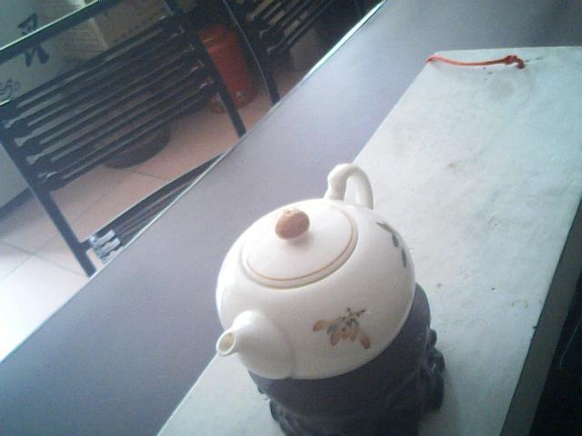 供应瓷器茶壶