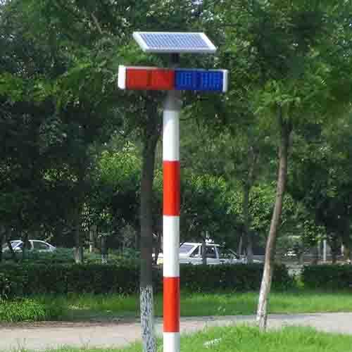 优质分体式太阳能警示灯 双面四灯红蓝警示灯 交通警示灯厂家