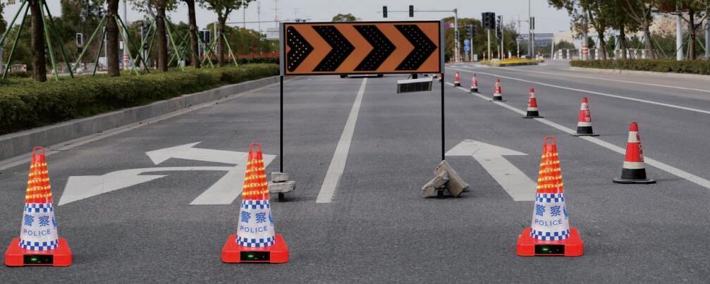 乐山市led警示路锥 路面作业发光路锥 锥形路标 交通设施厂家