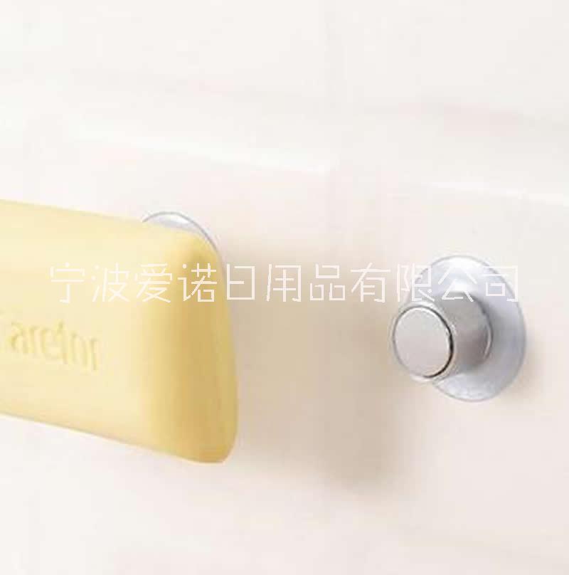 浙江宁波跨境代发 吸盘磁吸香皂架 夏季洗澡自备肥皂沥干水分不腐不变质