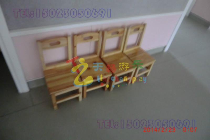 大足县幼儿园大型玩具＆重庆儿童玩具生产厂家 重庆双桥幼儿园木质桌椅