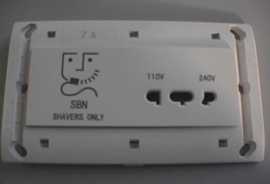 供应转换插座 电源插头上激光打标刻字刻中英文字符加工