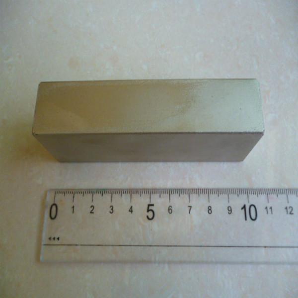 供应钕铁硼强磁铁镀锌方块磁钢铁镀镍N38磁钢磁性材料