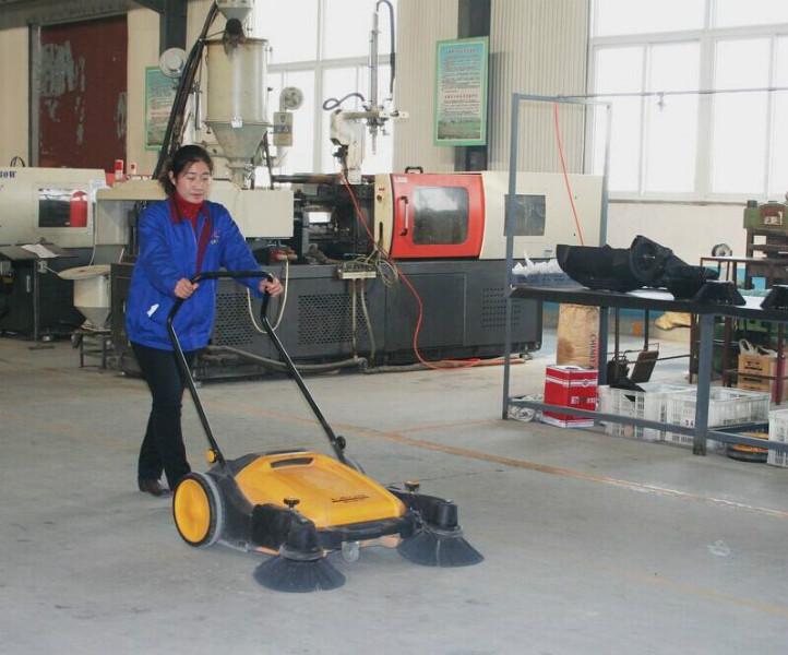 供应工业扫地机烟台道路驰洁手推式扫地机威海物业用自动扫地机